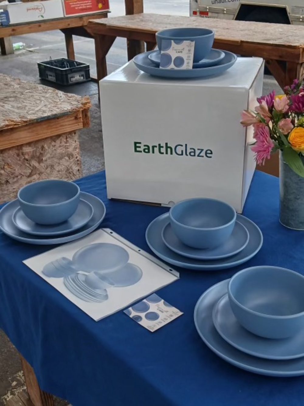 EarthGlaze 12pc Melamine Dinnerware Set Blue